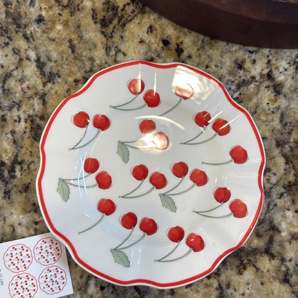 🍒Tag Red Cherry Design Appetizer 4 piece Set - Picture 5 of 6